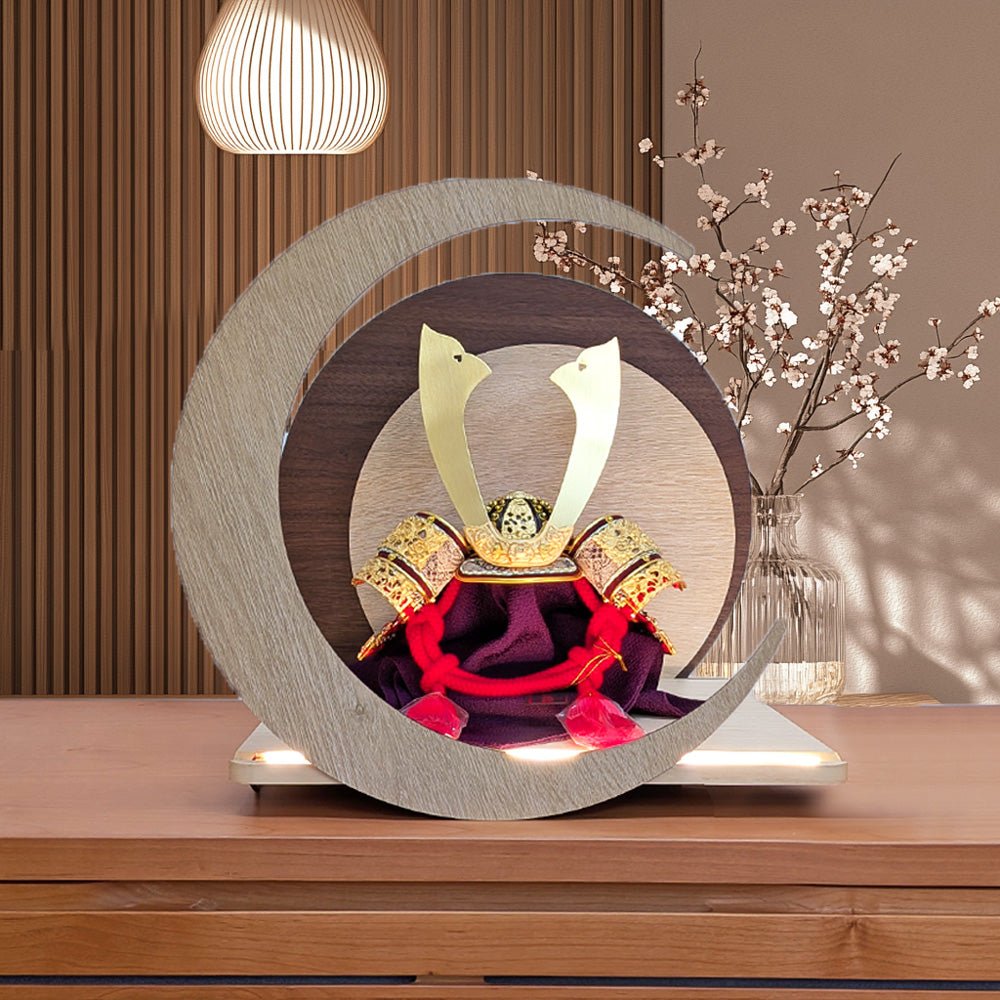 横幅35cm｜10号純金兜飾り moonlight｜モダンに飾る五月人形｜コンパクトでおしゃれな兜飾り｜端午の節句飾り - 五月人形 ひなせい