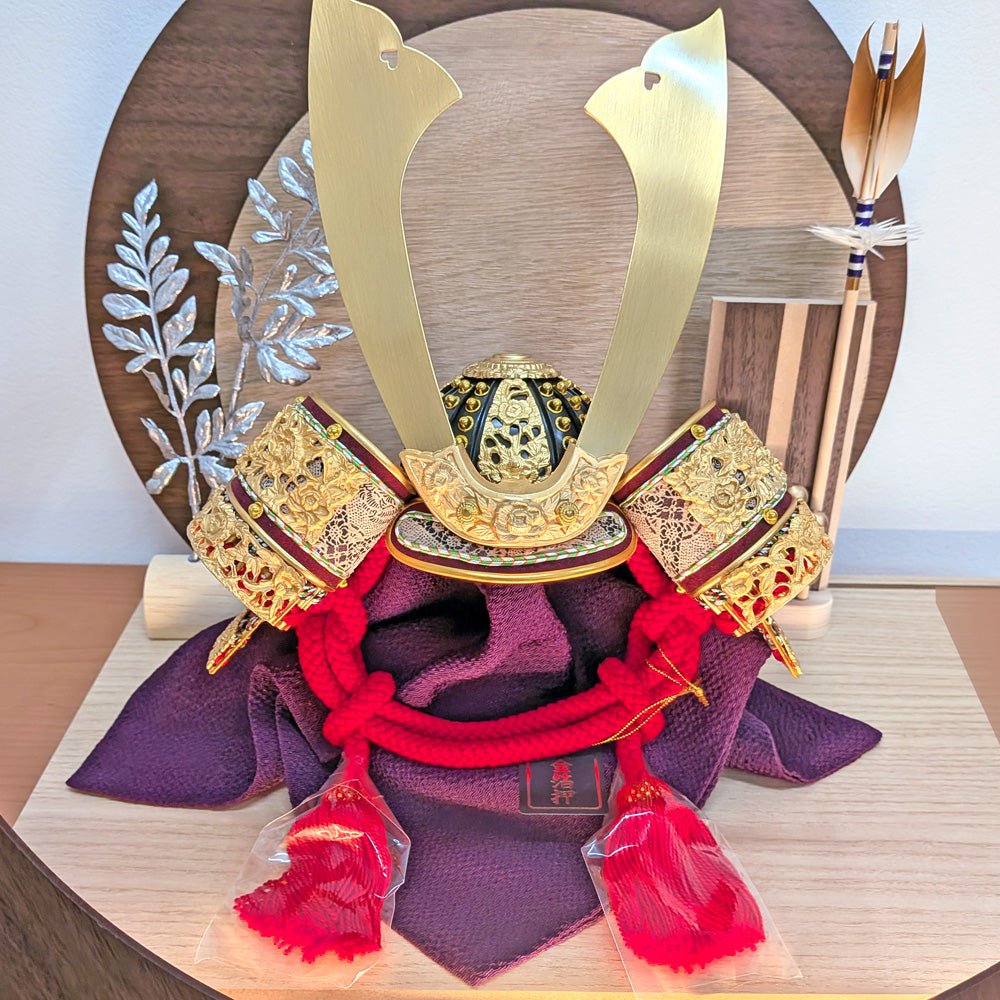 横幅35cm｜10号純金兜飾り moonlight｜モダンに飾る五月人形｜コンパクトでおしゃれな兜飾り｜端午の節句飾り - 五月人形 ひなせい