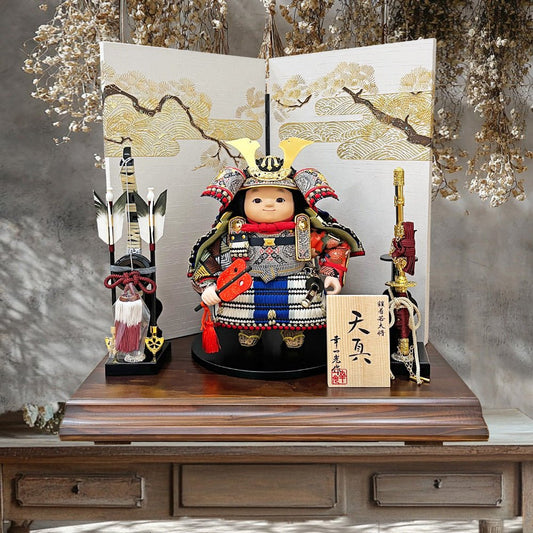 横幅45cm｜幸一光作 青い天真｜ ５月人形の子供大将｜可愛いで有名なお顔｜コンパクト おしゃれ 兜鎧飾り 端午の節句飾り こどもの日 5月人形 人気 - ひなせい 五月人形
