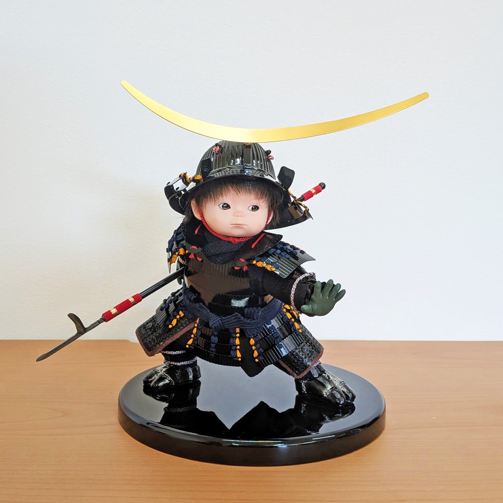横幅45cm｜可愛い大将飾り｜伊達政宗｜もののふ童 政宗参上｜コンパクト おしゃれ 端午の節句飾り こどもの日 5月人形 人気 かわいい - 五月人形 ひなせい