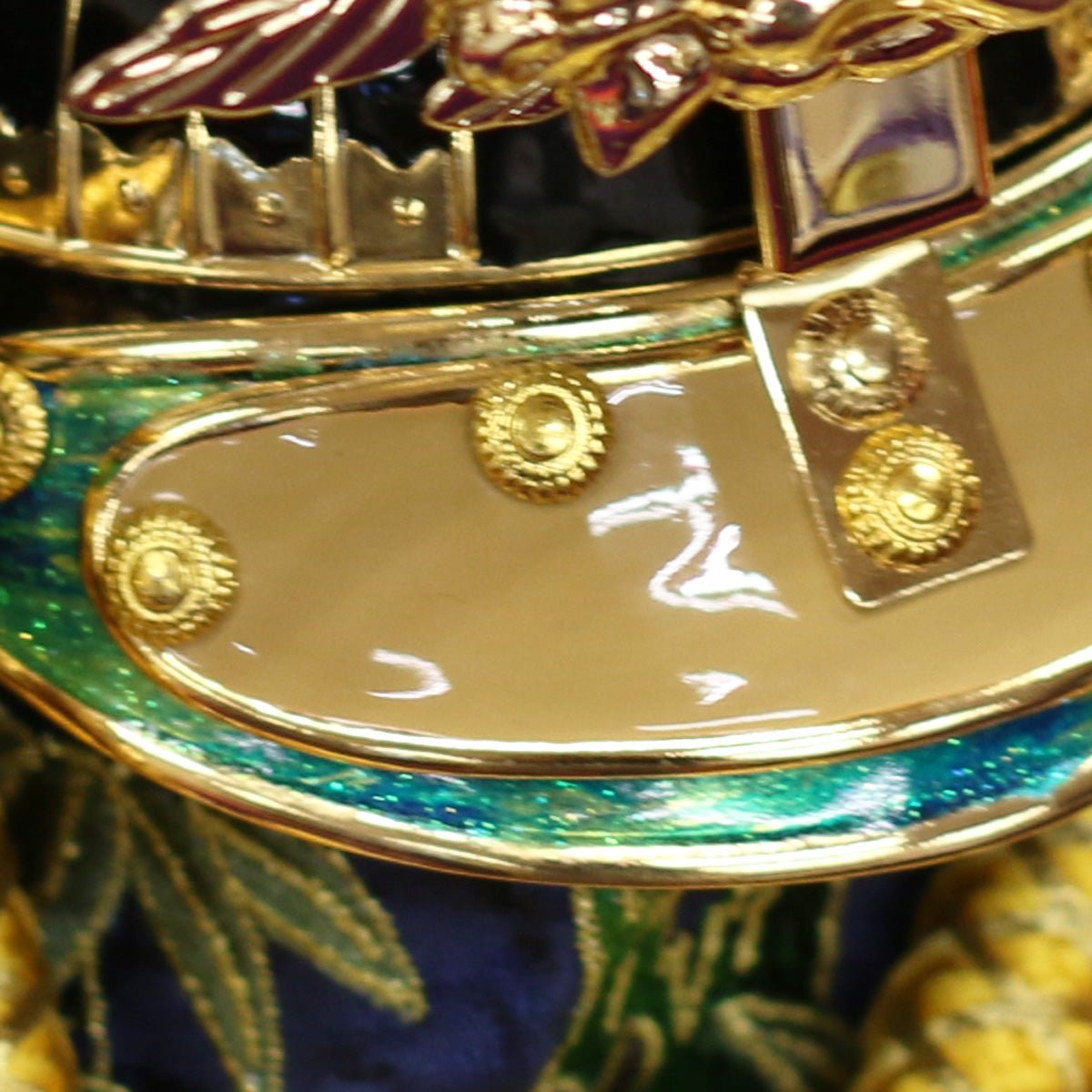 横幅46cm｜武将 徳川家康 収納兜｜五月人形 コンパクト飾り｜ちっちゃい 兜飾り｜コンパクト おしゃれ 兜鎧飾り 端午の節句飾り こどもの日 5月人形 人気 - ひなせい 五月人形