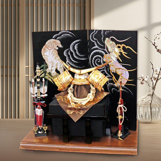 横幅60cm｜立体12号 武将 伊達政宗 白金｜ 五月人形 コンパクト飾り｜伝統工芸品｜モダン｜コンパクト おしゃれ 兜鎧飾り 端午の節句飾り こどもの日 5月人形 人気 かわいい - ひなせい 五月人形
