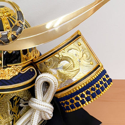 横幅65cm｜着用兜 収納タイプ 会津塗 五月人形 ｜モダン｜コンパクト おしゃれ 兜鎧飾り 端午の節句飾り こどもの日 5月人形 かぶと - 五月人形 ひなせい