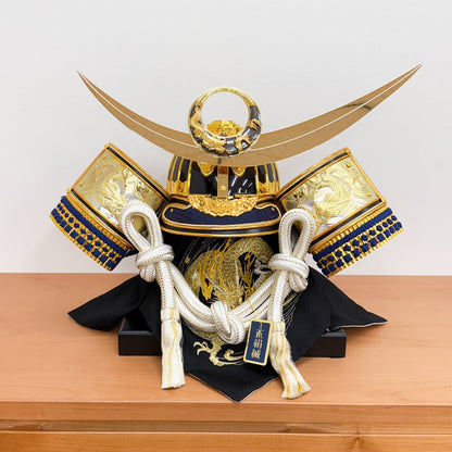 横幅65cm｜着用兜 収納タイプ 会津塗 五月人形 ｜モダン｜コンパクト おしゃれ 兜鎧飾り 端午の節句飾り こどもの日 5月人形 かぶと - 五月人形 ひなせい