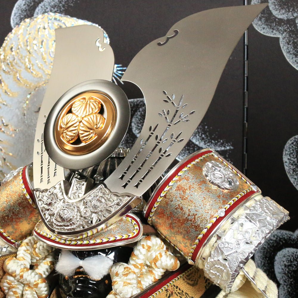 横幅75cm｜翠鳳作 10号鎧 徳川家康｜おしゃれな白い五月人形｜インテリア的に飾る｜兜鎧飾り 端午の節句飾り こどもの日 5月人形 人気 石破首相 トランプ大統領へ - ひなせい 五月人形