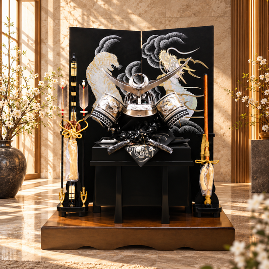 横幅85cm｜着用兜 武将 上杉謙信｜流行りの兜飾り｜大きい五月人形｜良い出来栄えで一押し｜おしゃれ 兜鎧飾り 端午の節句飾り こどもの日 5月人形 人気 - ひなせい 五月人形