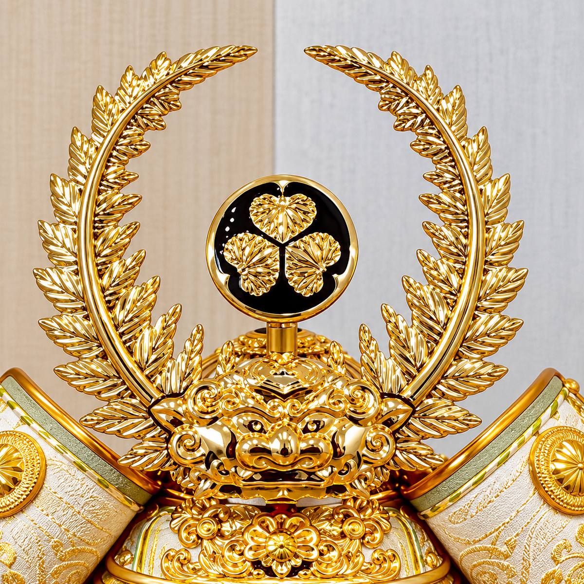 横幅37cm 五月人形 収納兜飾り｜４号｜くすみ色緑｜徳川家康｜戦国時代 武将 戦さのない平和を築いた｜コンパクト おしゃれ 兜鎧飾り 端午の節句飾り こどもの日 5月人形 人気 - ひなせい 五月人形