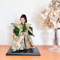 日本の伝統工芸品｜侍（さむらい）着物人形 刀を持ちお顔も精密な石膏で手作り - ひなせい 五月人形