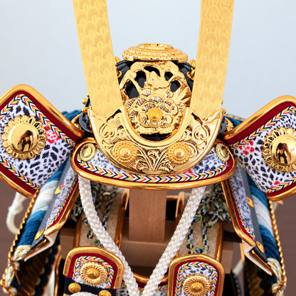横幅38cm｜朔太郎作 奉納鎧｜稀少！｜五月人形の鎧飾りでコンパクト｜収納飾り｜コンパクト おしゃれ 兜鎧飾り 端午の節句飾り こどもの日 5月人形 人気 - SAKURA ARCH 五月人形