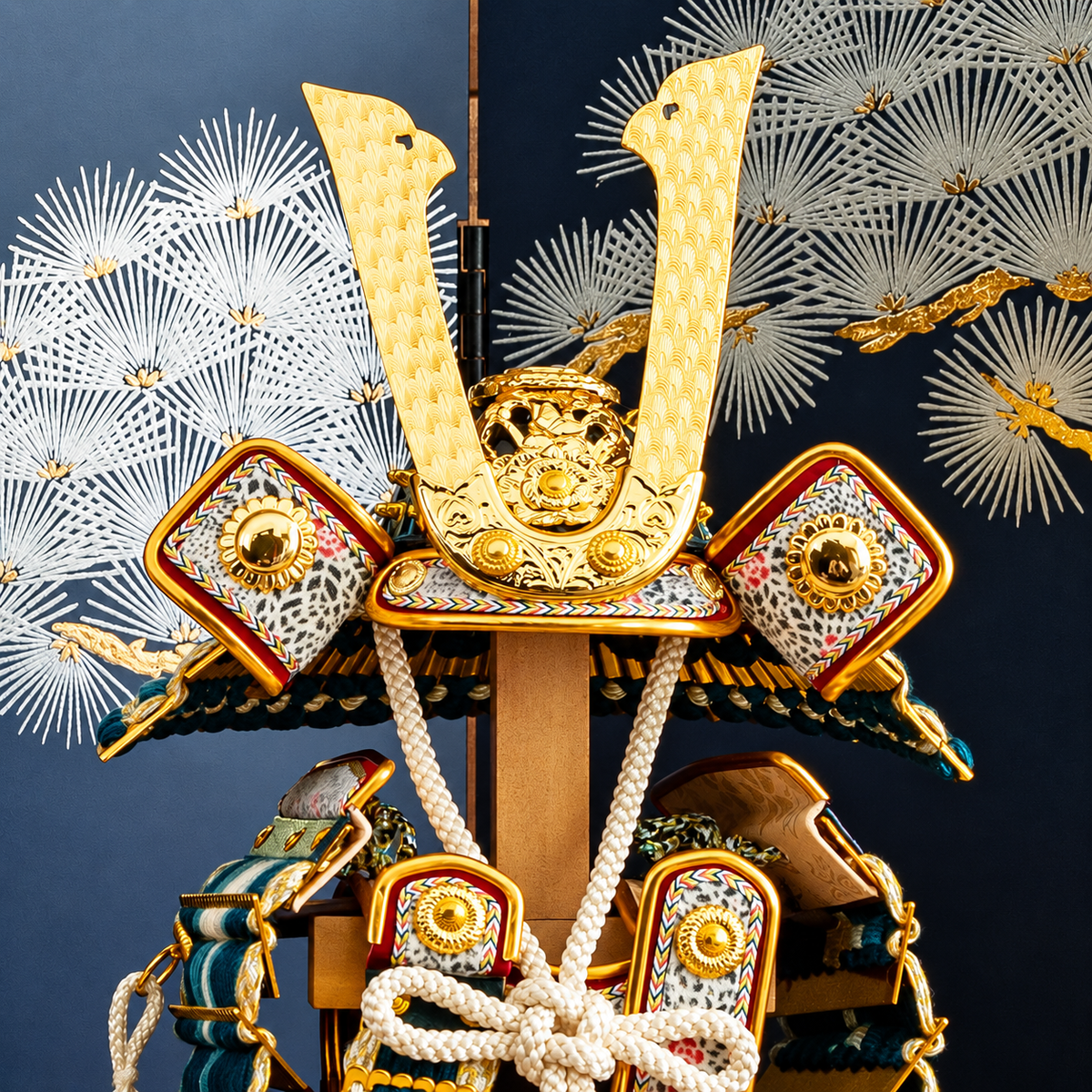 横幅38cm｜朔太郎作 奉納鎧｜稀少！｜五月人形の鎧飾りでコンパクト｜収納飾り｜コンパクト おしゃれ 兜鎧飾り 端午の節句飾り こどもの日 5月人形 人気 - SAKURA ARCH 五月人形