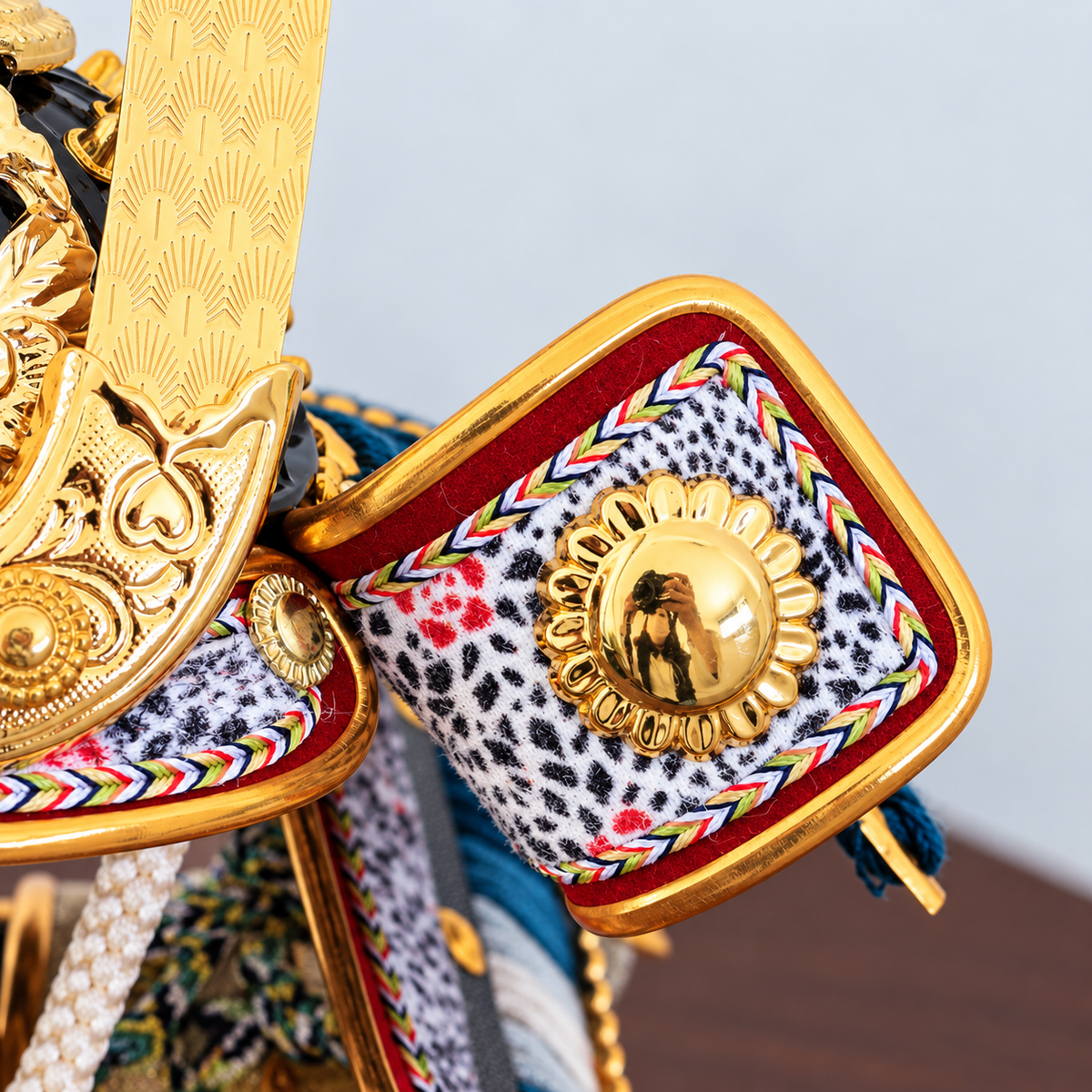 横幅38cm｜朔太郎作 奉納鎧｜稀少！｜五月人形の鎧飾りでコンパクト｜収納飾り｜コンパクト おしゃれ 兜鎧飾り 端午の節句飾り こどもの日 5月人形 人気 - SAKURA ARCH 五月人形